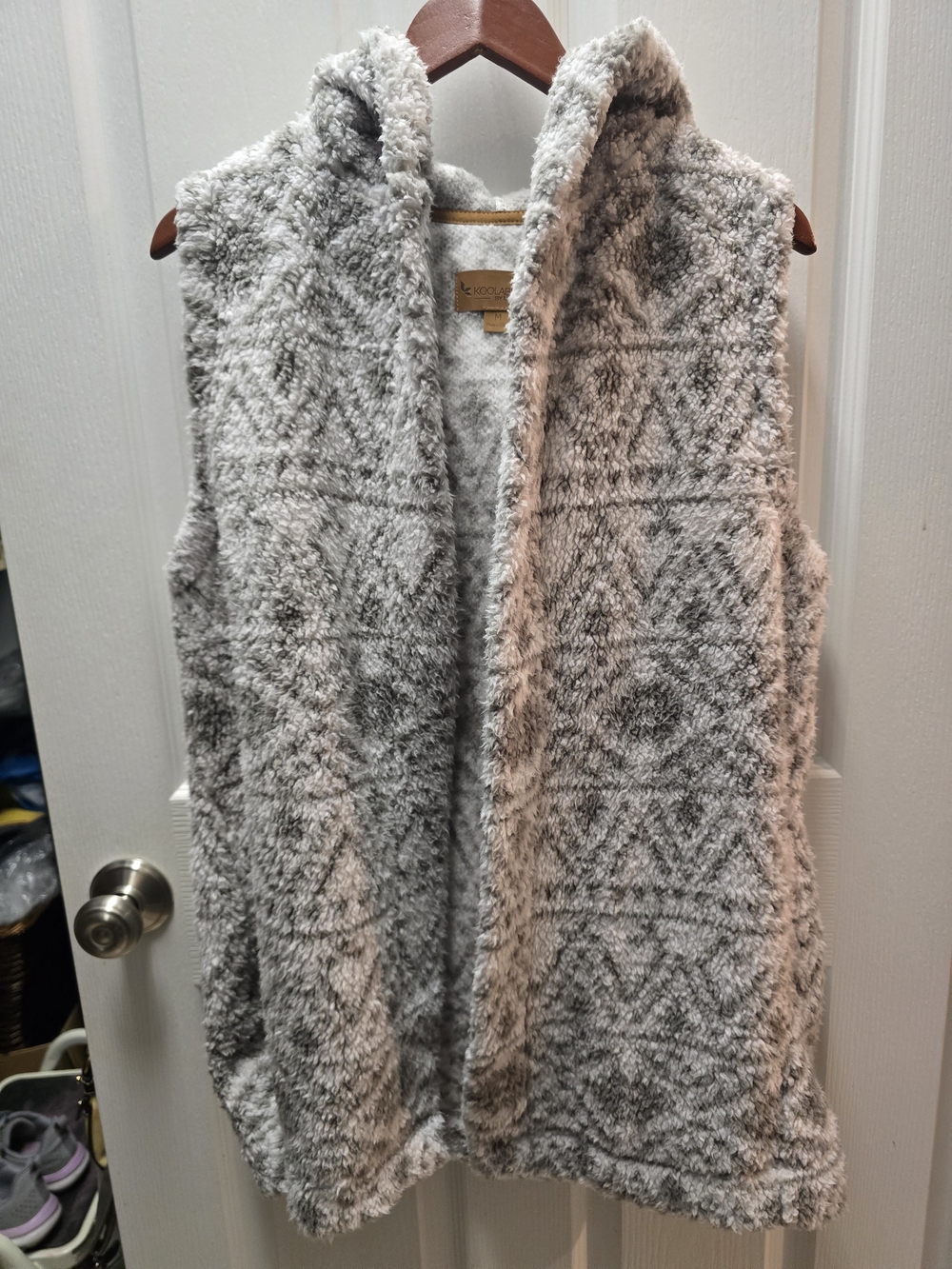 Koolaburra Gray Plush Open-Front Vest